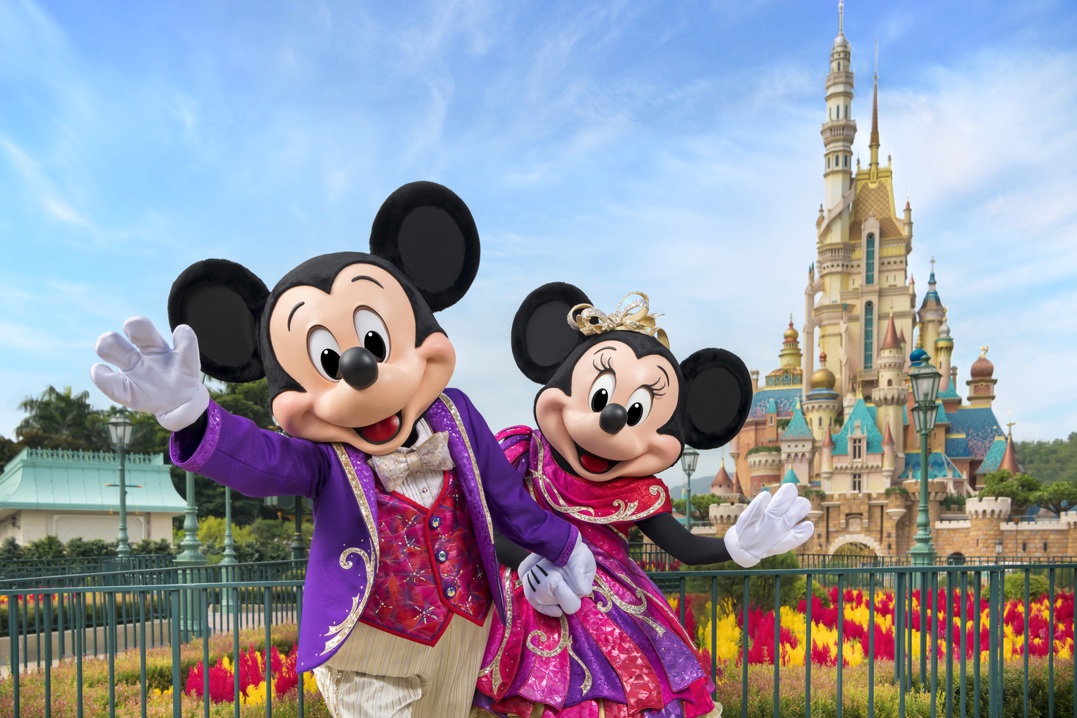 Hong Kong Disneyland 15th Anniversary Launch Celebration Mickey Minnie Castle