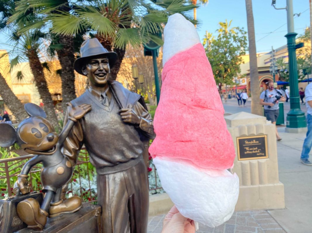 buena-vista-street-peppermint-cotton-candy_2