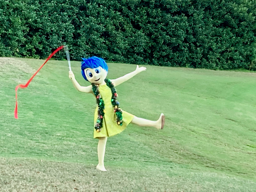 christmas-joy-epcot-9-1480431