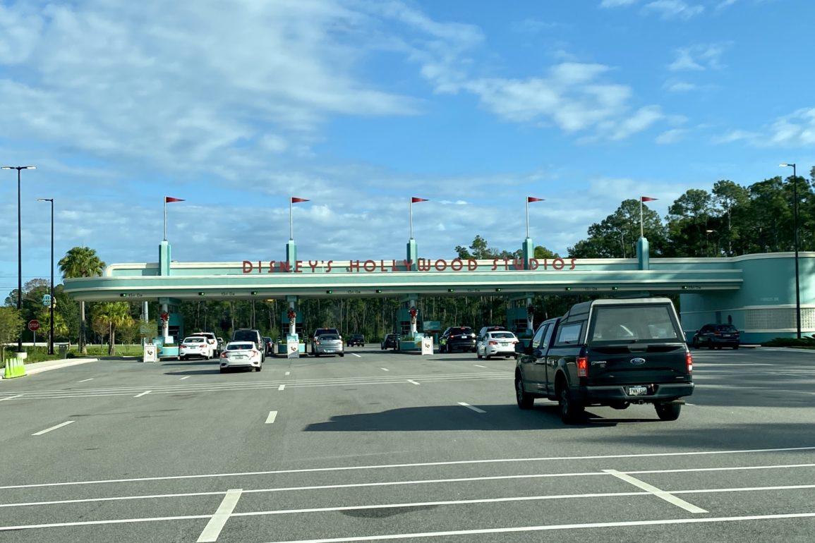 hollywood-studios-toll-plaza-early-entry-hollywood-studios-11152020-2375668