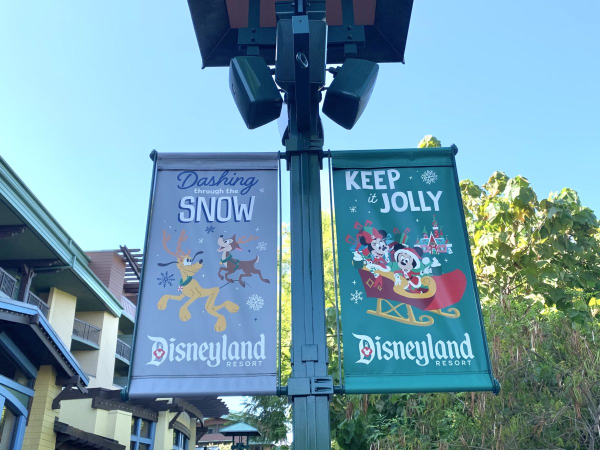 Pluto Reindeer - Mickey and Minnie Sleigh DTD Banner