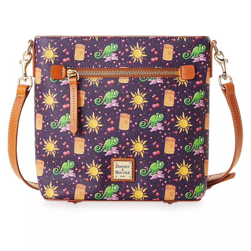 tangled-dooney-bourke-crossbody-front-9619075
