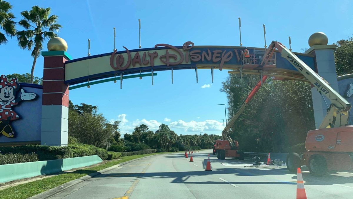 walt-disney-world-western-way-sign-castle-removed_1
