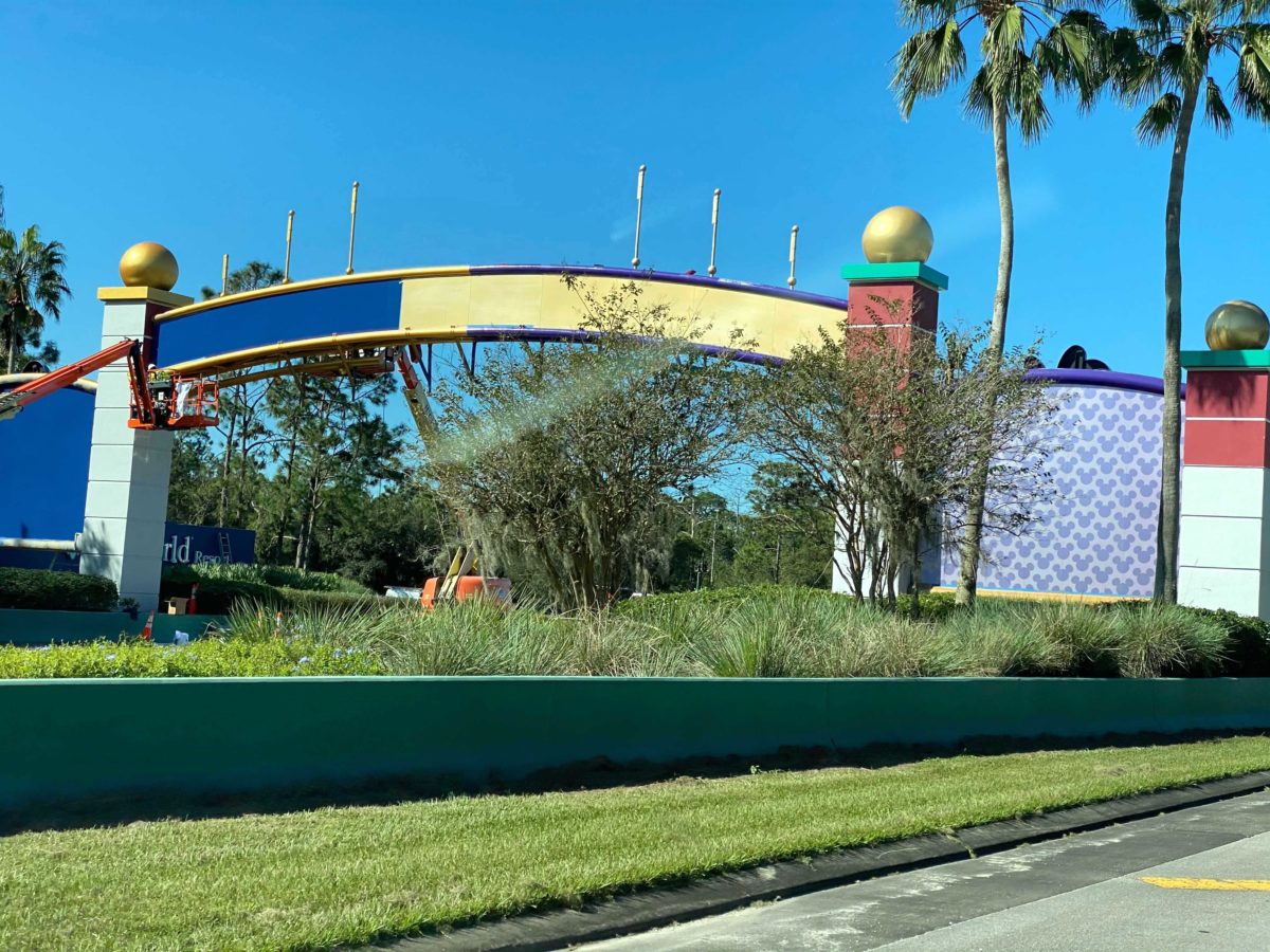 walt-disney-world-western-way-sign-castle-removed_3