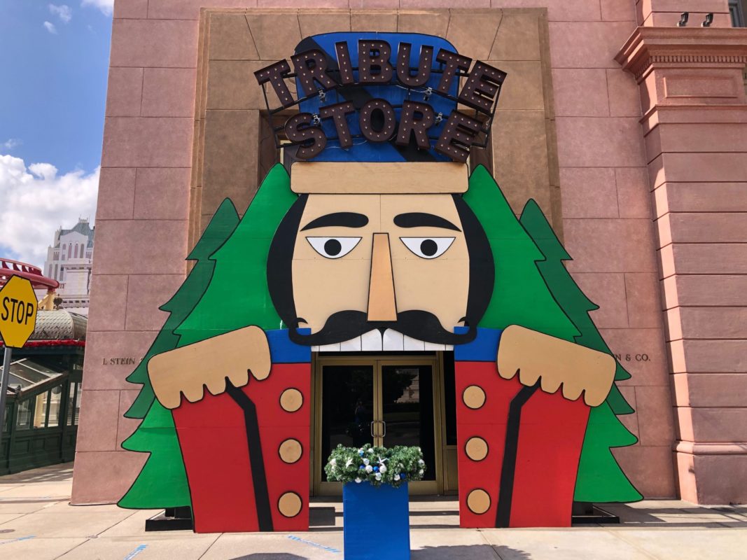 christmas-tribute-store-1