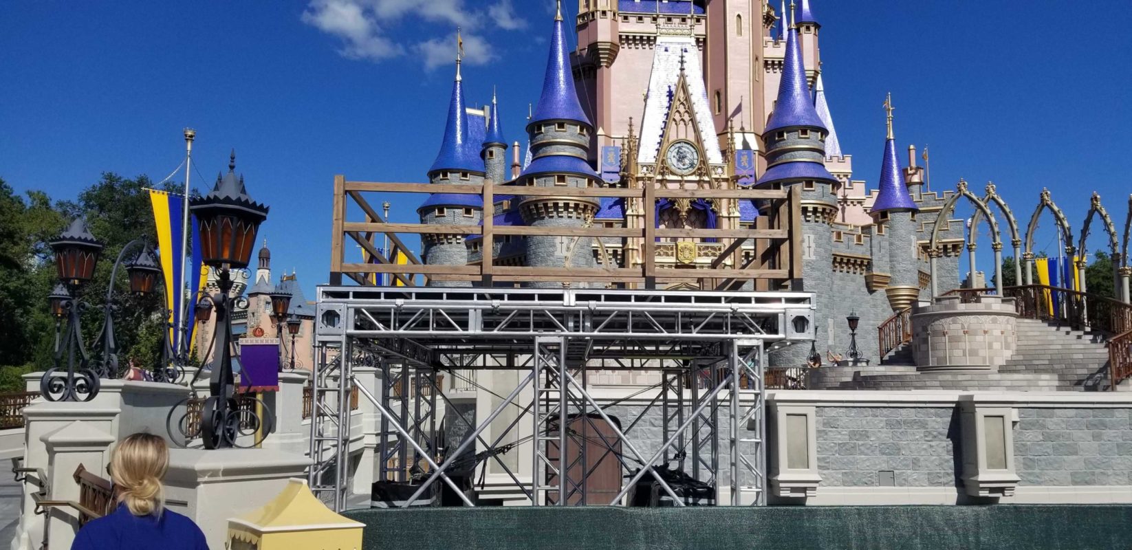 cinderella-castle-stage-construction-6-4415119