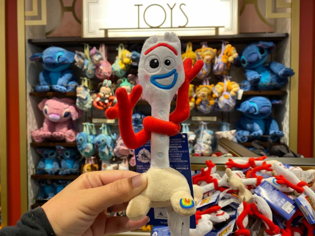 forky-shoulder-plush-1
