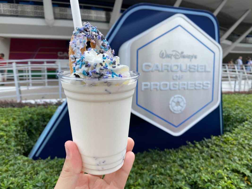 just-a-dream-away-shake-magic-kingdom-christmas-2020_6