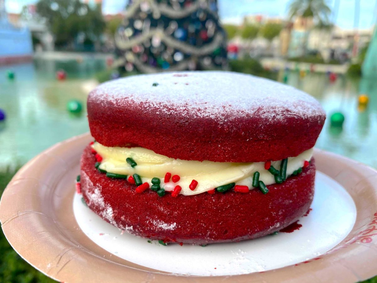 red-velvet-whoopie-pie-dhs