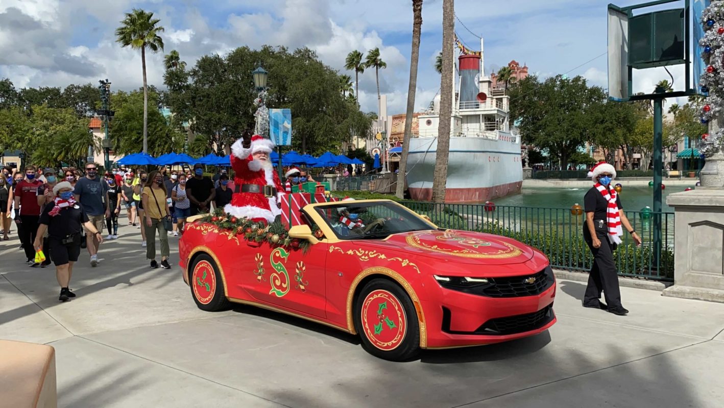 santa-claus-motorcade-12