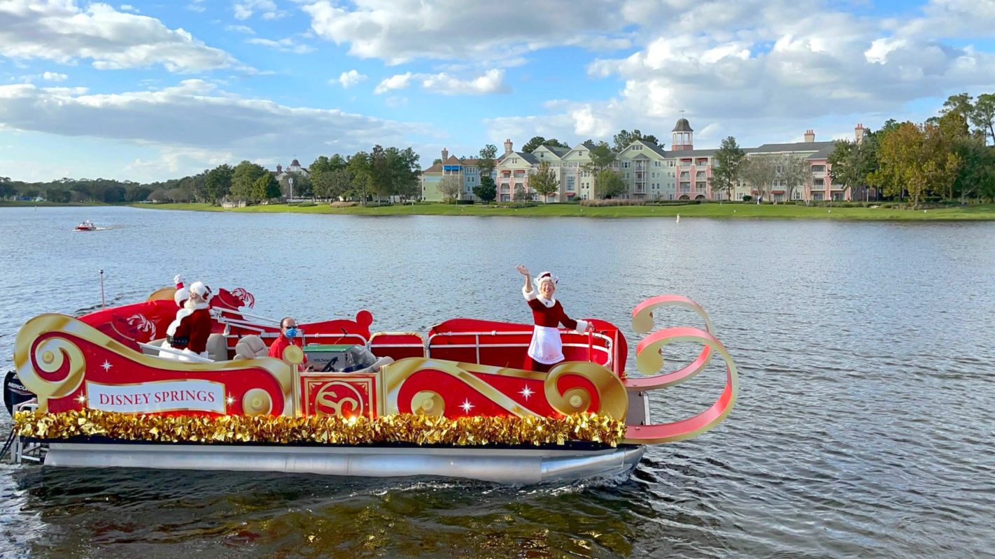 santa-claus-pontoon-pop-up-disney-springs-2-1020296-color-correct