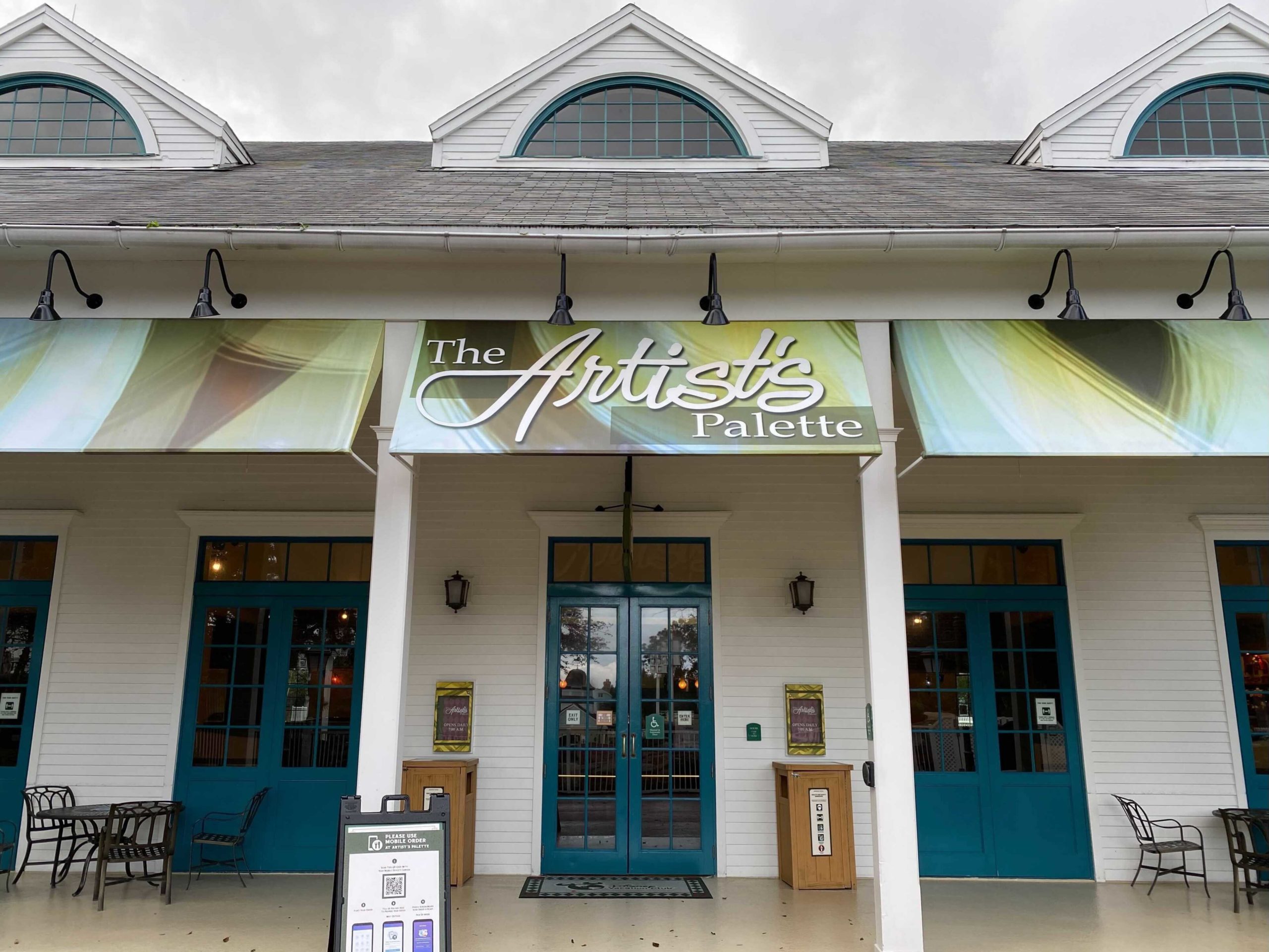the-artists-palette-exterior-sign