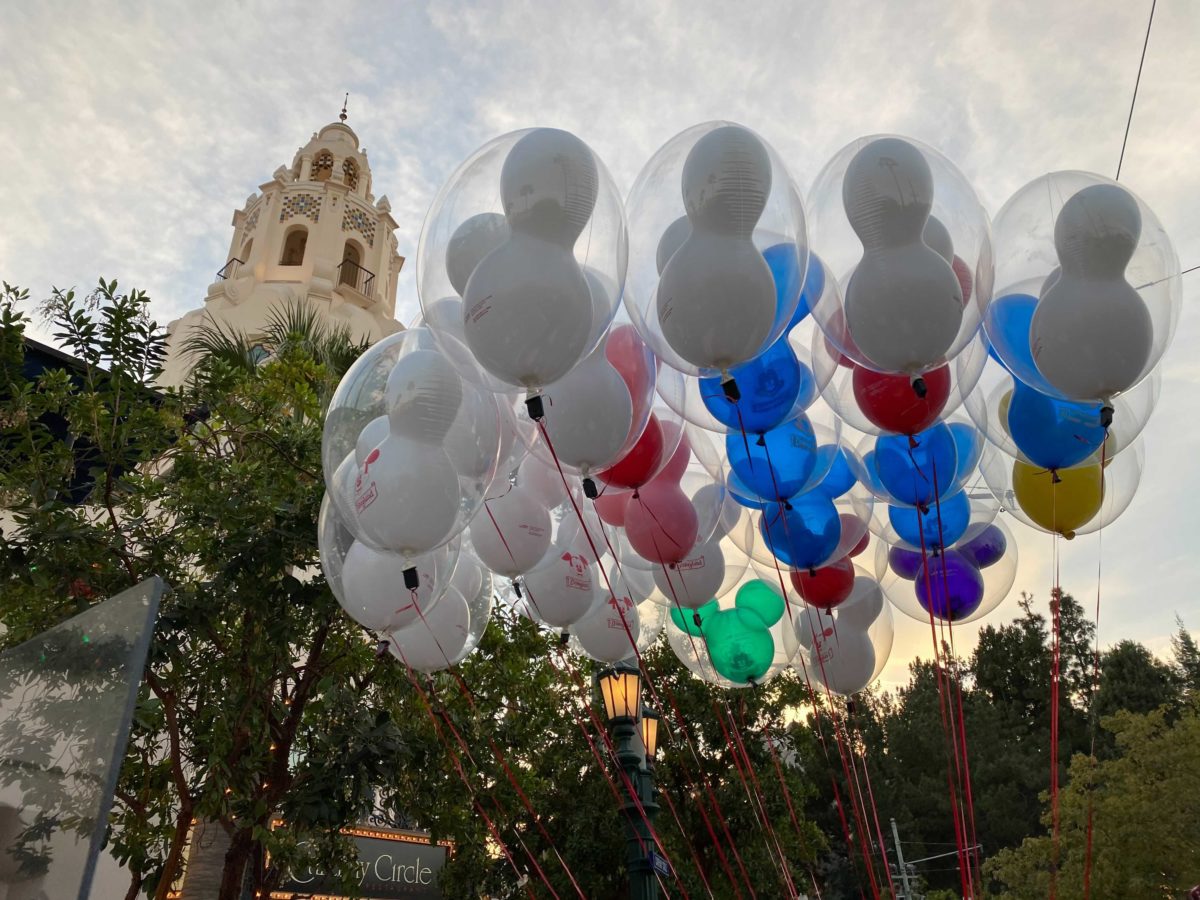 disneyland-balloons-dec2020-10