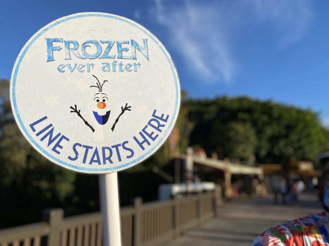 frozen-ever-after-line-ends-on-bridge-to-outpost-epcot-12212020-1985013