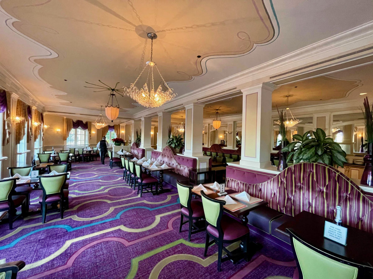 monsieur-paul-overflow-chefs-de-france-seating-1-6015883