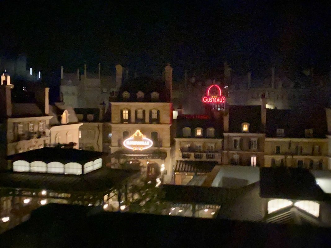 remys-ratatouille-adventure-night-2