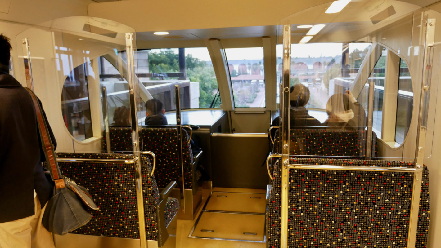 tdr_disneyresortlineplexiglass_1