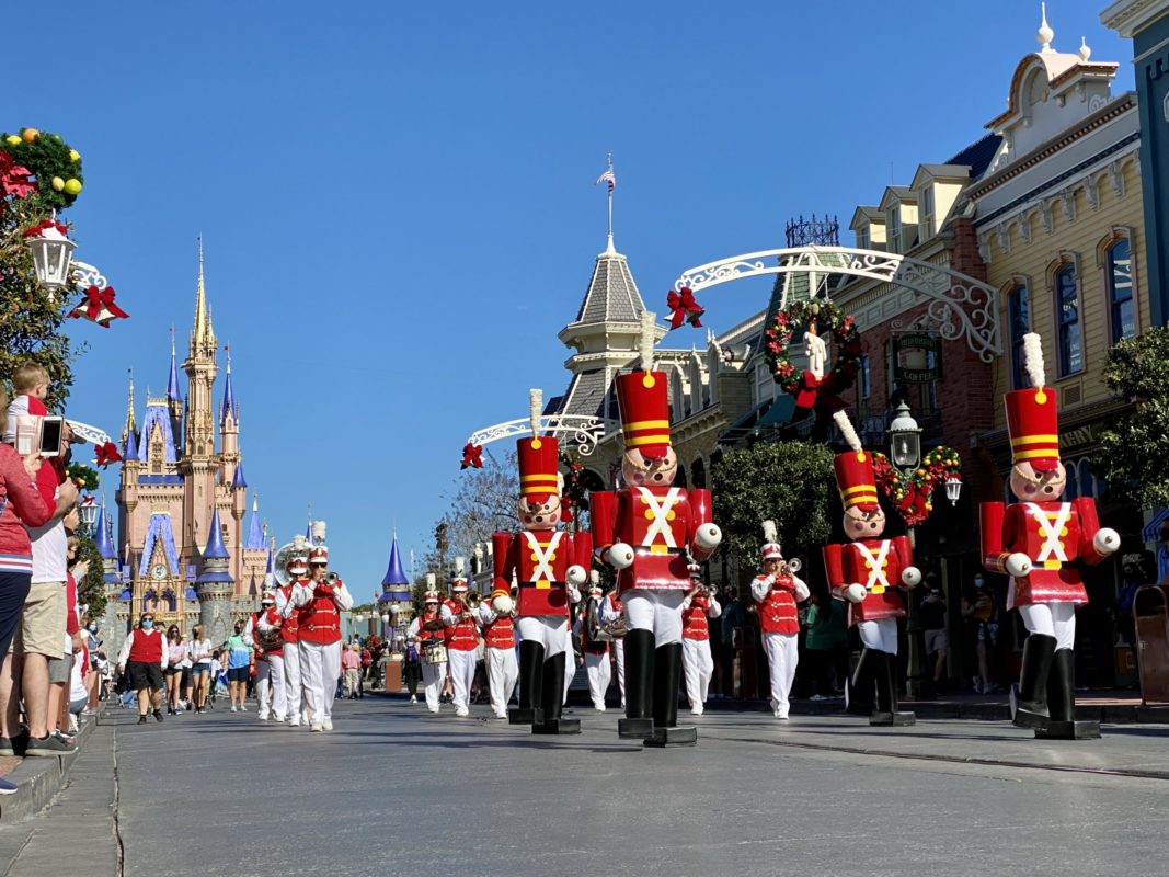 toy-soldiers-main-street-philharmonic-cinderella-castle-featured-image-hero-magic-kingdom-12282020-6923612