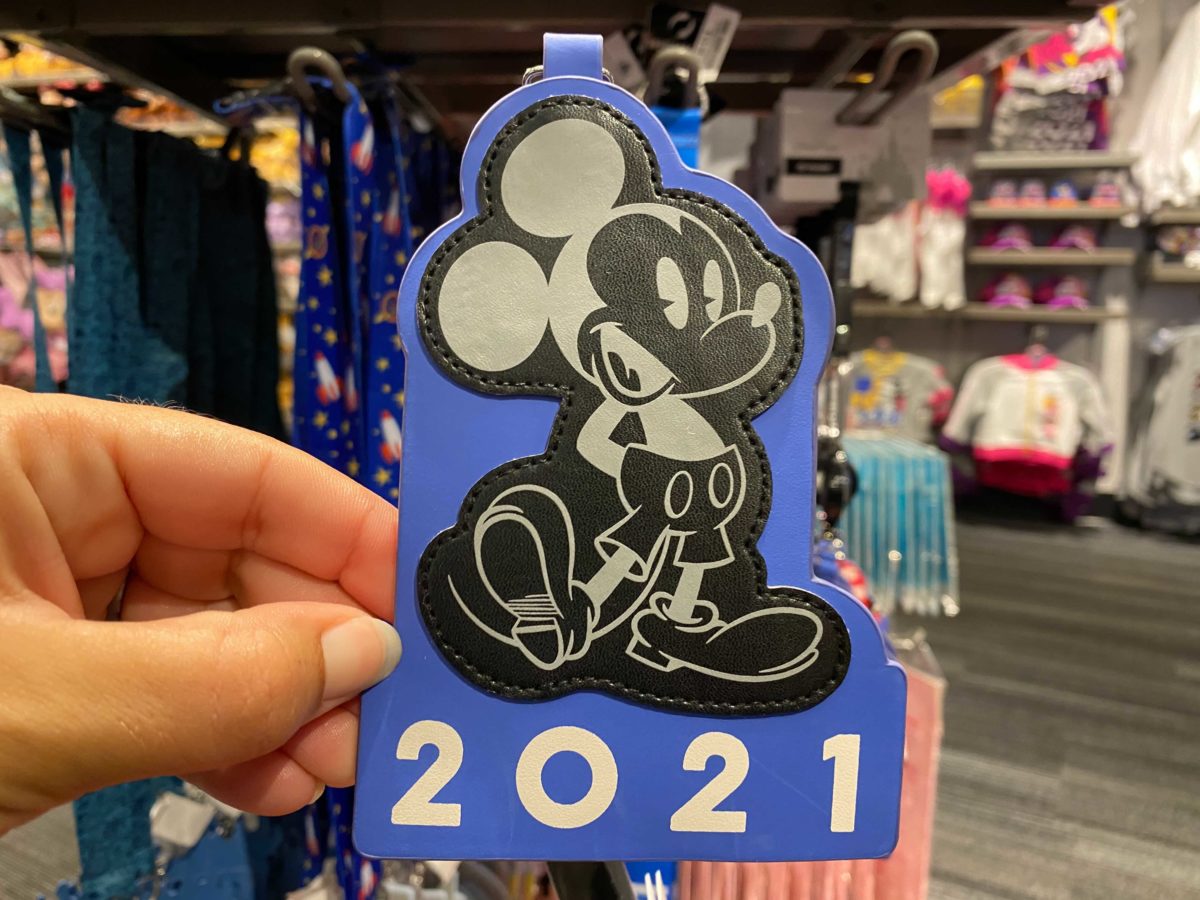 walt-disney-world-2021-merch-87