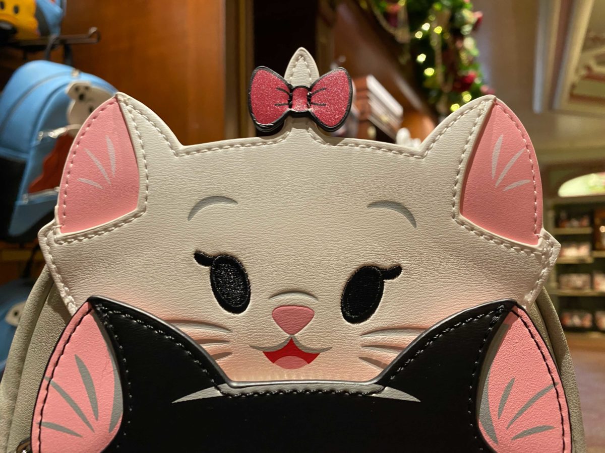 disney-dogs-cats-loungefly-6