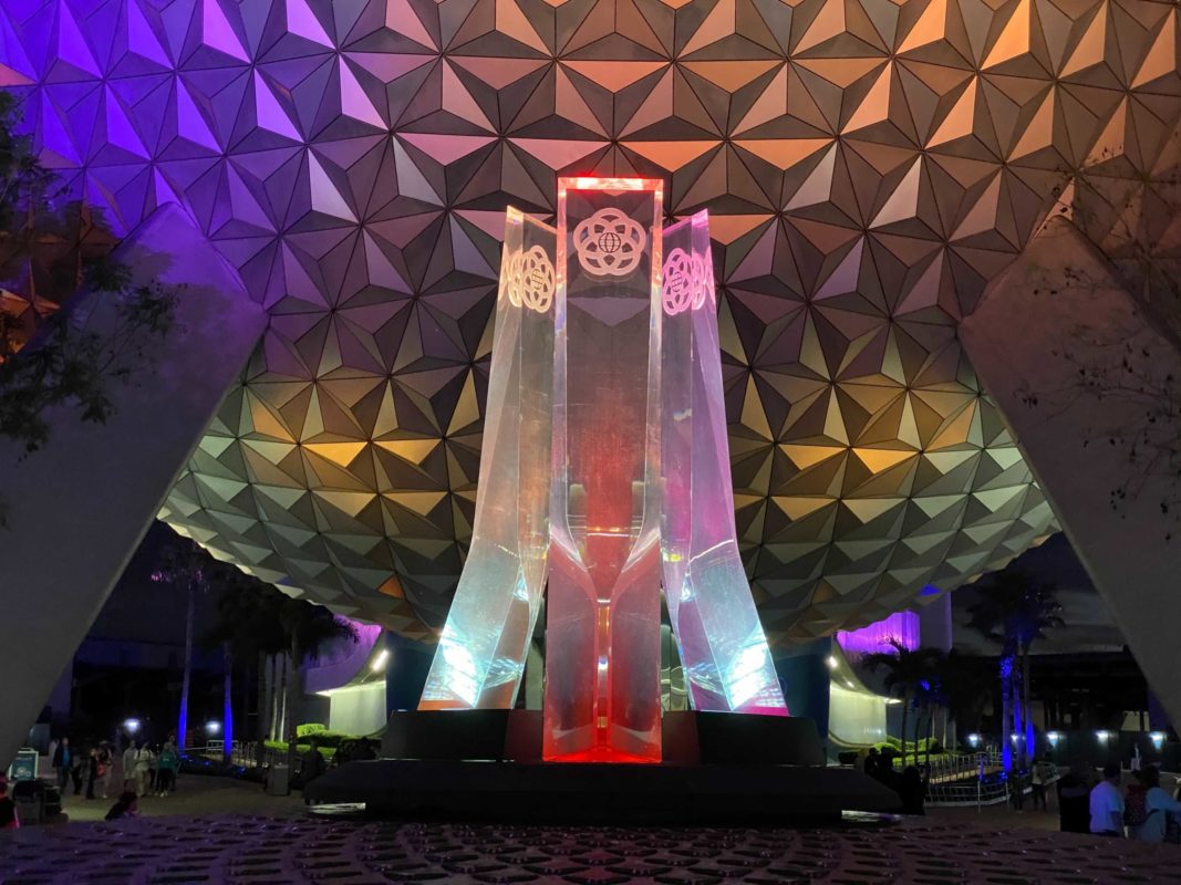 epcot-entrance-fountain-lit-up-night-35