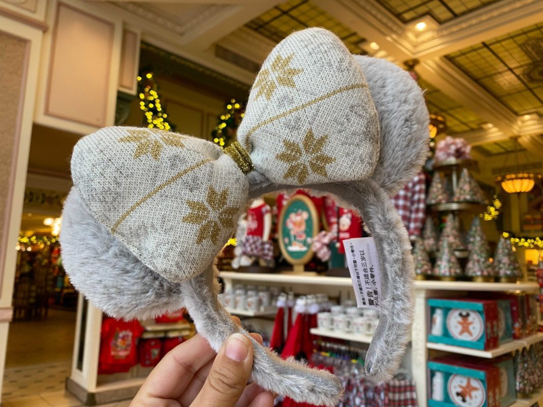 fuzzy-snowflake-ears-0