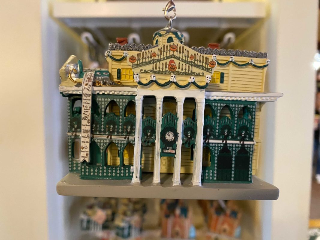 haunted-mansion-holiday-ornament-magic-kingdom-2
