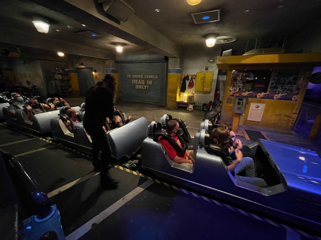 rock-n-roller-coaster-seating-every-row-social-distancing_2