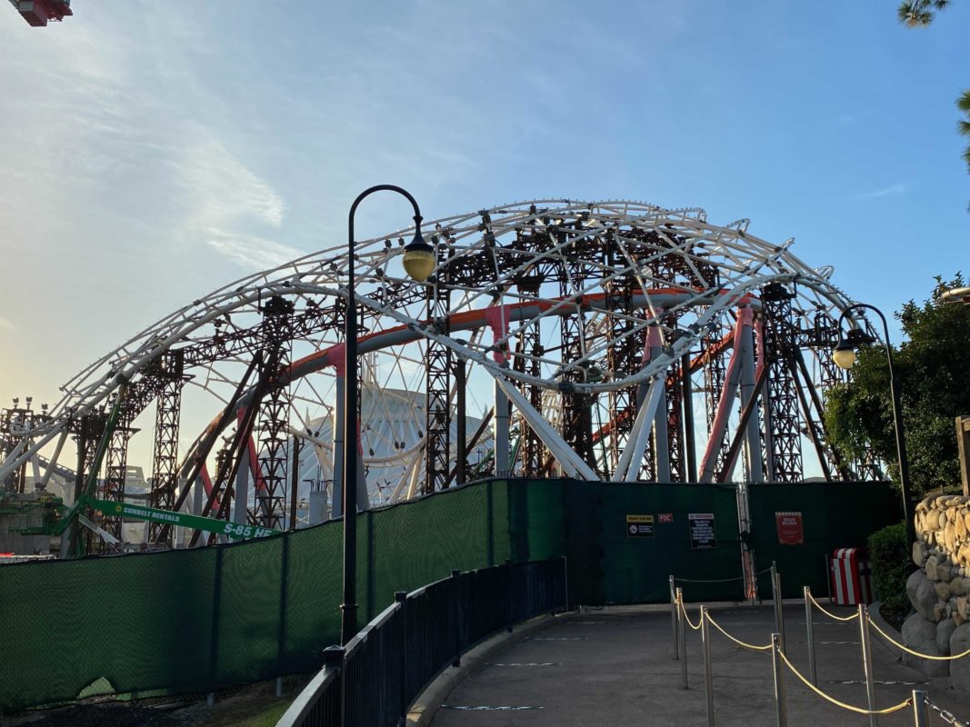 tron-lightcycle-run-construction-december-24-2020-23