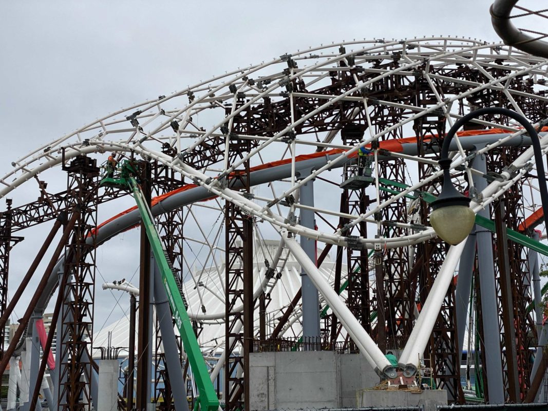 tron-lightcycle-run-construction-welders-19-1197806