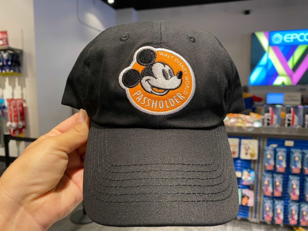 annual-passholder-baseball-cap-3