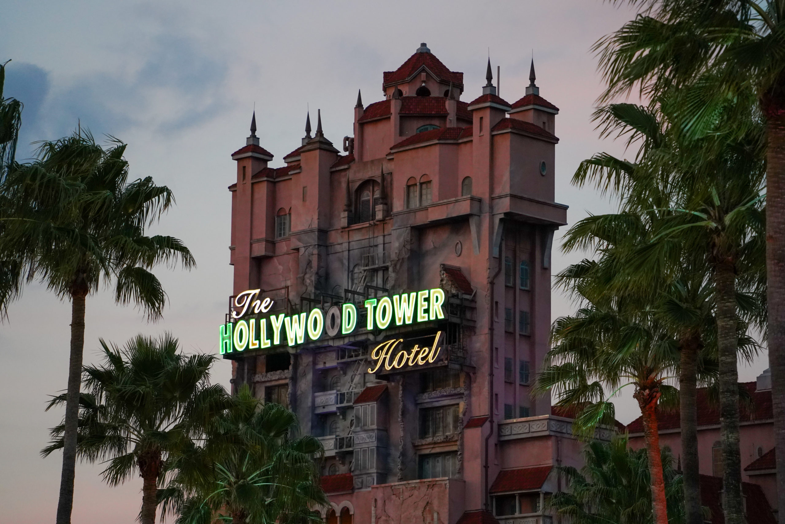 hollywood-tower-hotel-1-30-21-1702767