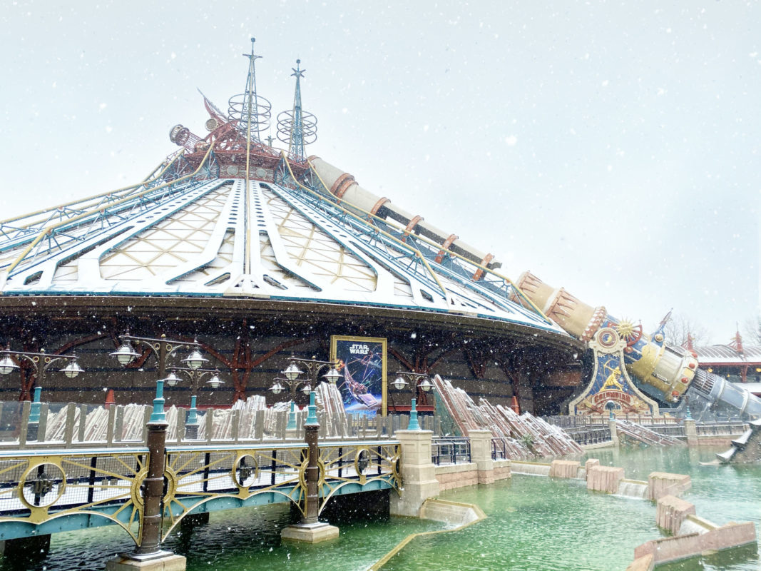 Disneyland Paris snow 2021-10