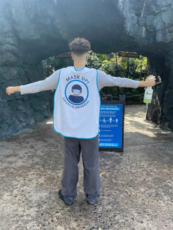 universal florida clean team mask up vest