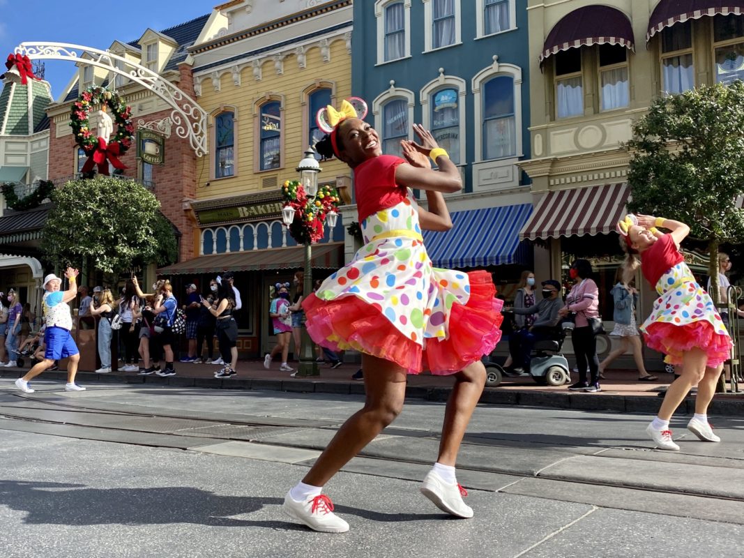 mickey-and-friends-cavalcade-dancer-featured-image-hero-magic-kingdom-01012021-1010541