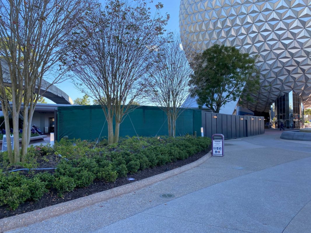 epcot-entrance-pavement-construction-walls-1