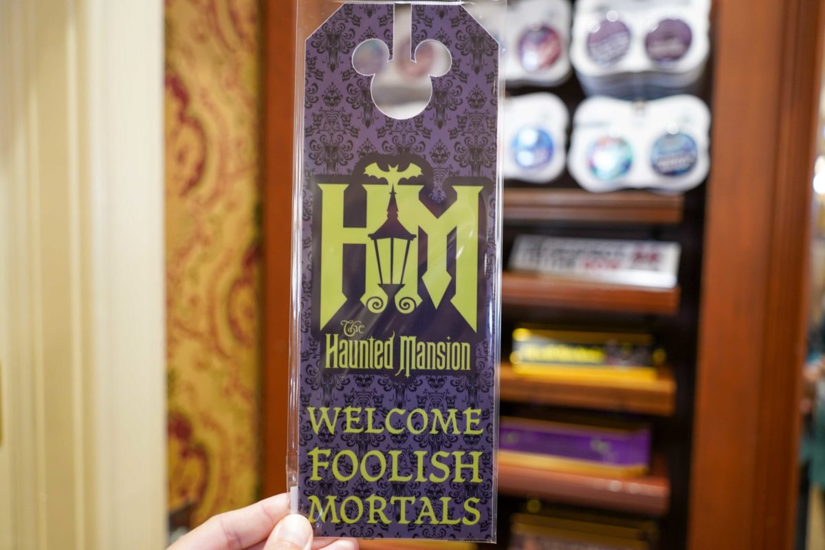 foolish-mortals-hanger-4