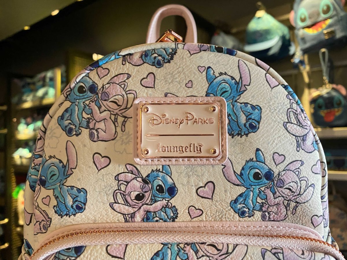 stitch-angel-loungefly-backpack-7