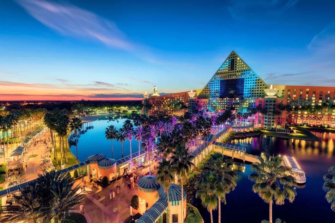 swan-dolphin-causeway