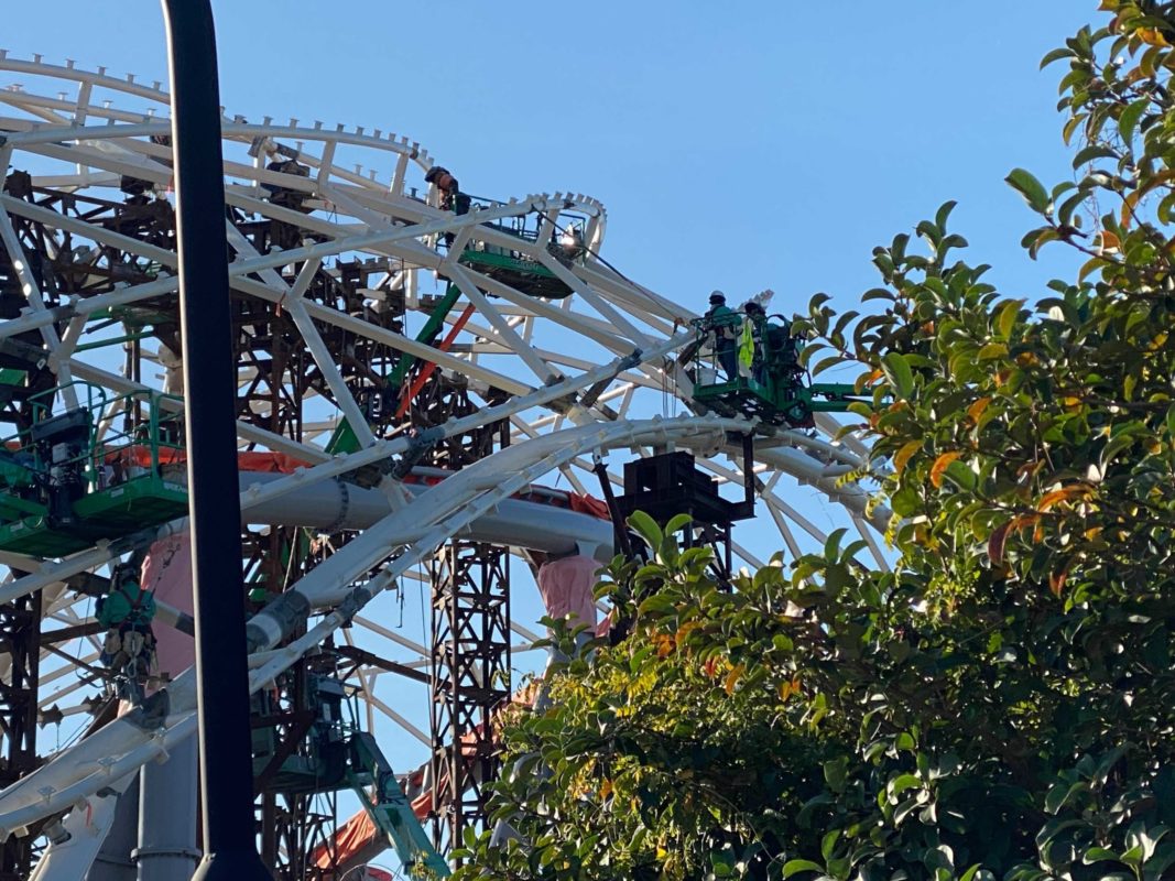 tron-lightcycle-run-01-21-4