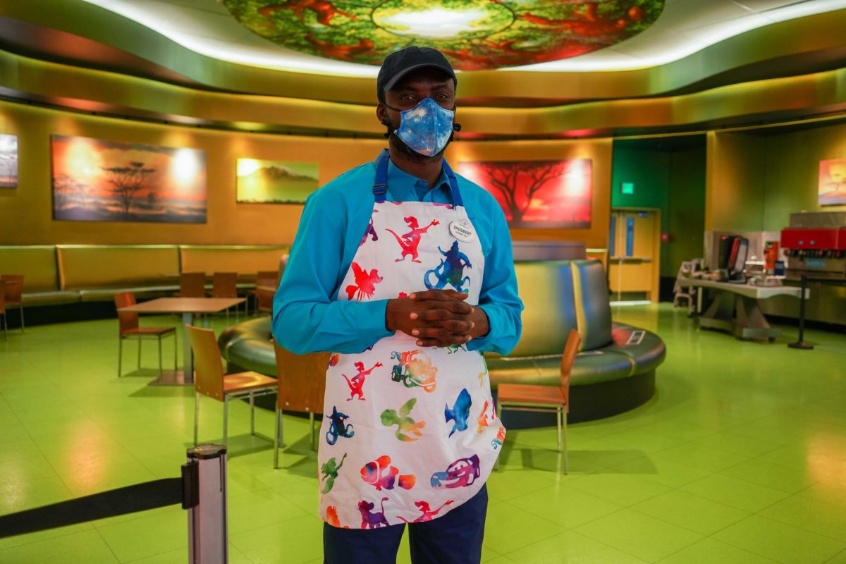 art of animation resort new apron costume cast member