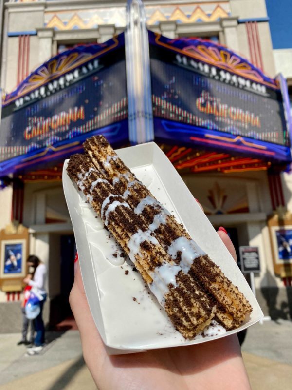 chocolate-crumble-pineapple-churro-