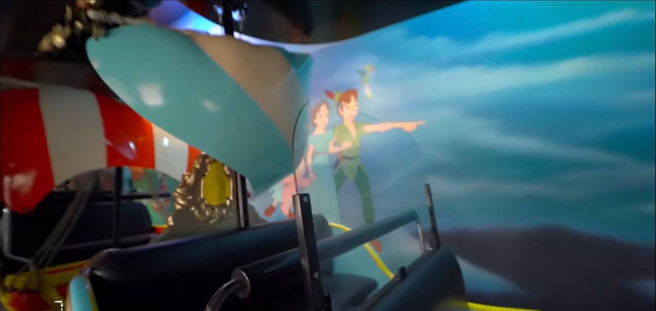 disneyland-paris-plexiglass-plates-