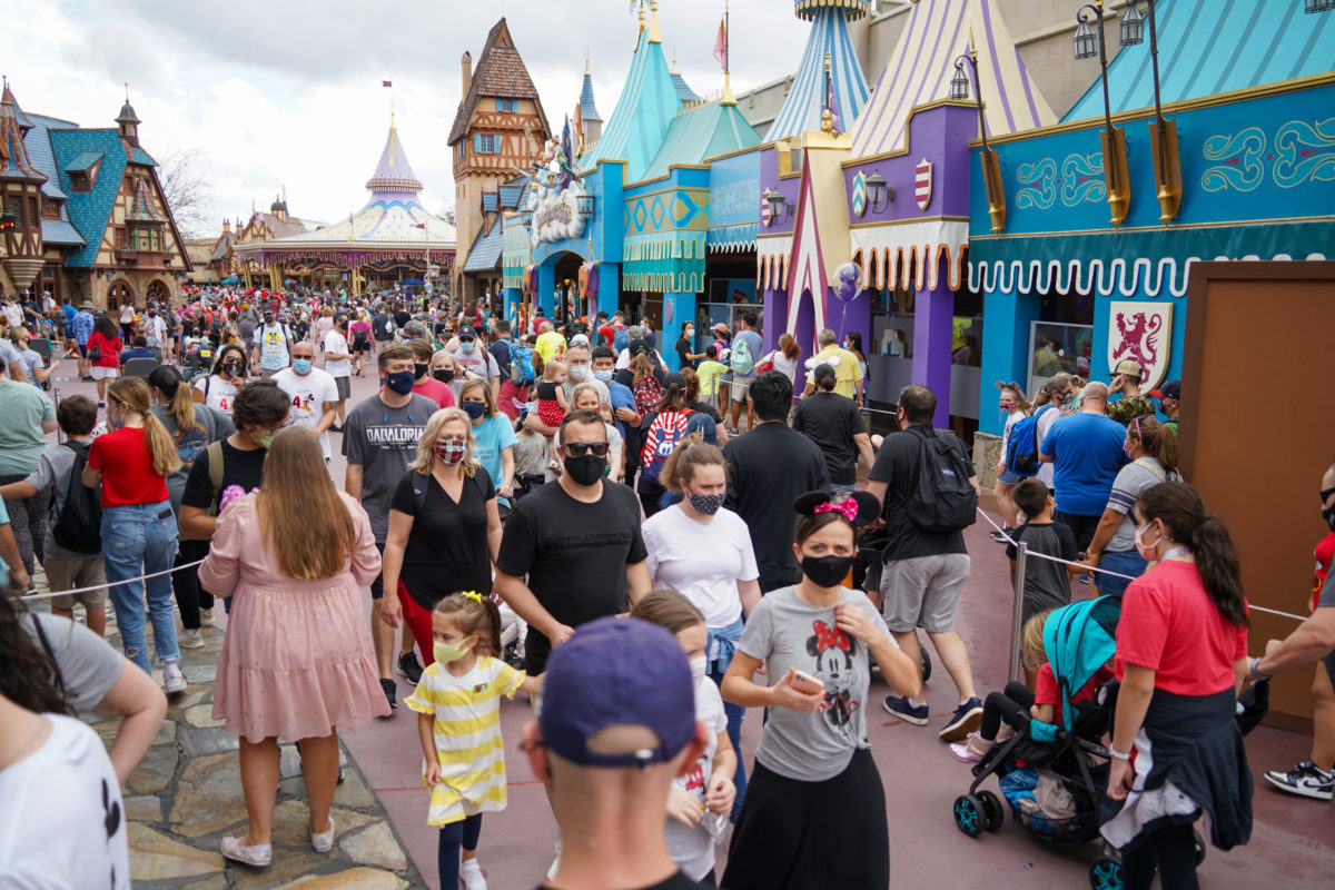 fantasyland-traffic-2-14-21-9489840