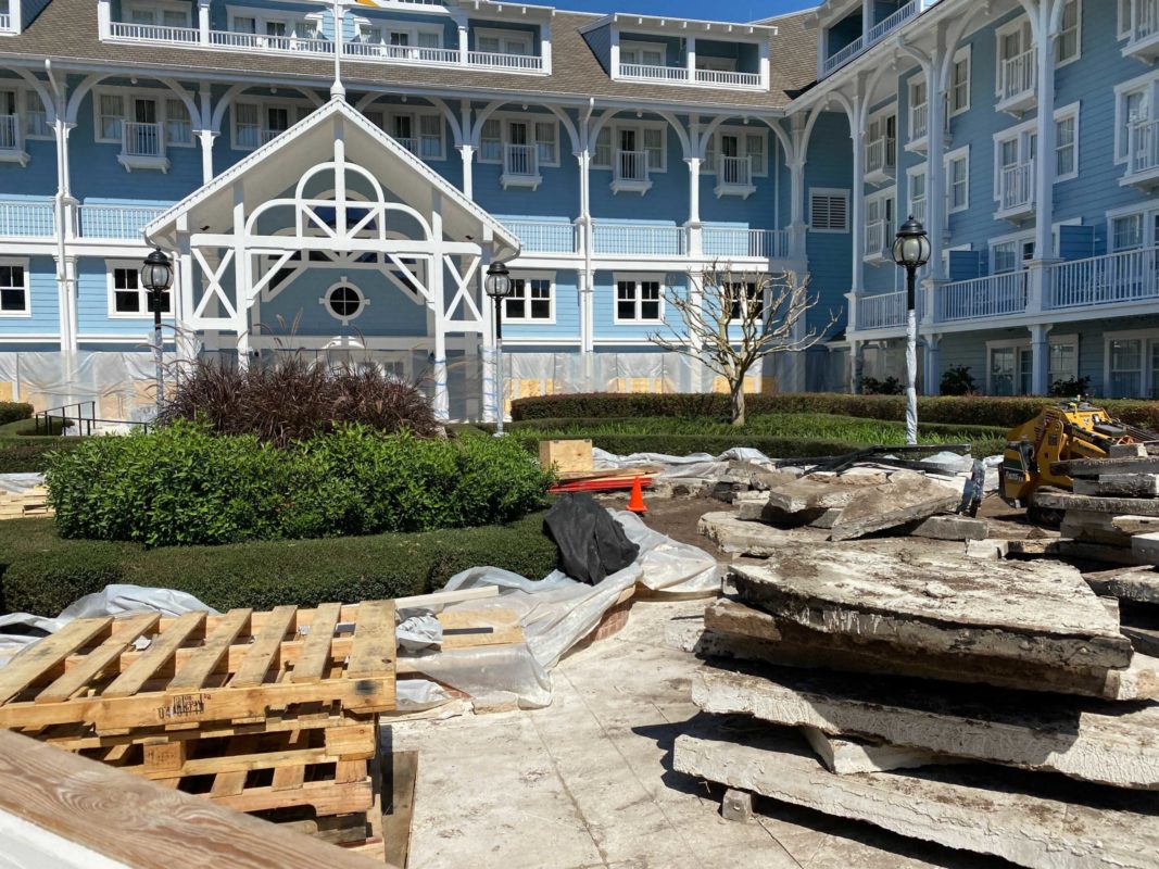 beach club refurbishment courtyard 2-26-2021