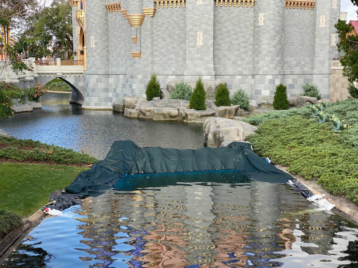 magic-kingdom-moat-draining-3