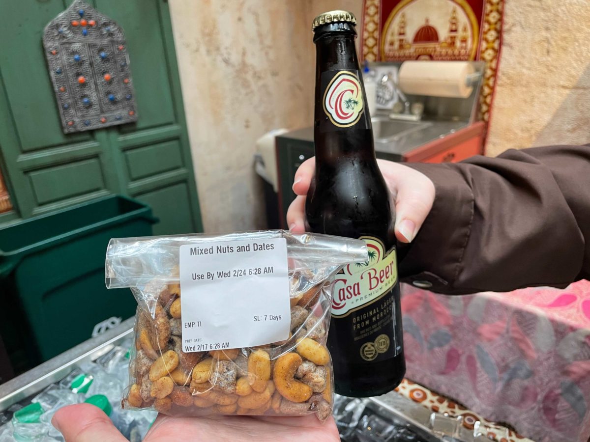 morocco-snack-cart-mixed-nuts-and-dates-5