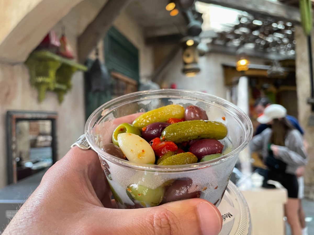 morocco-snack-cart-olives-3
