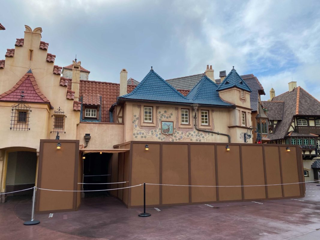 peter-pans-flight-construction-walls-8