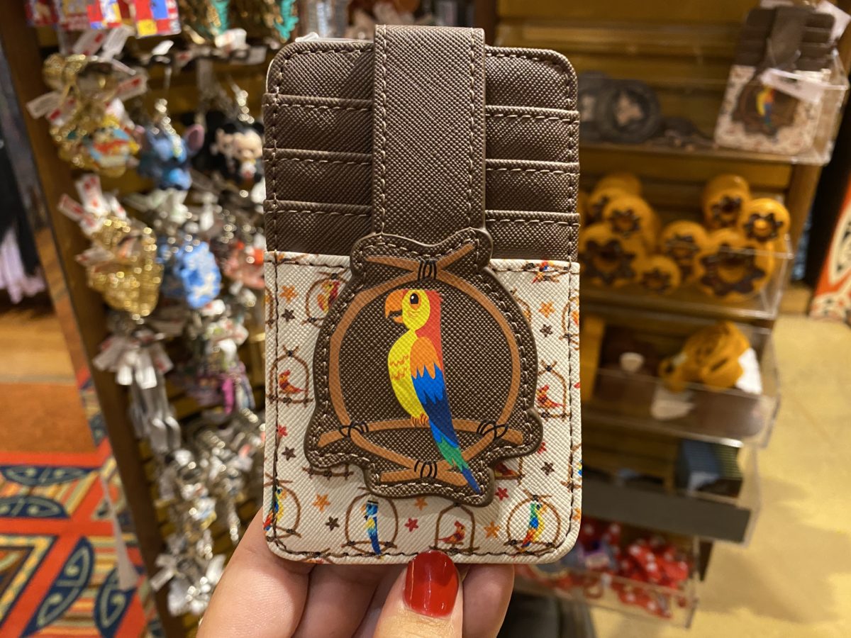 tiki-room-card-holder-wallet-magic-kingdom-02122021-1273819